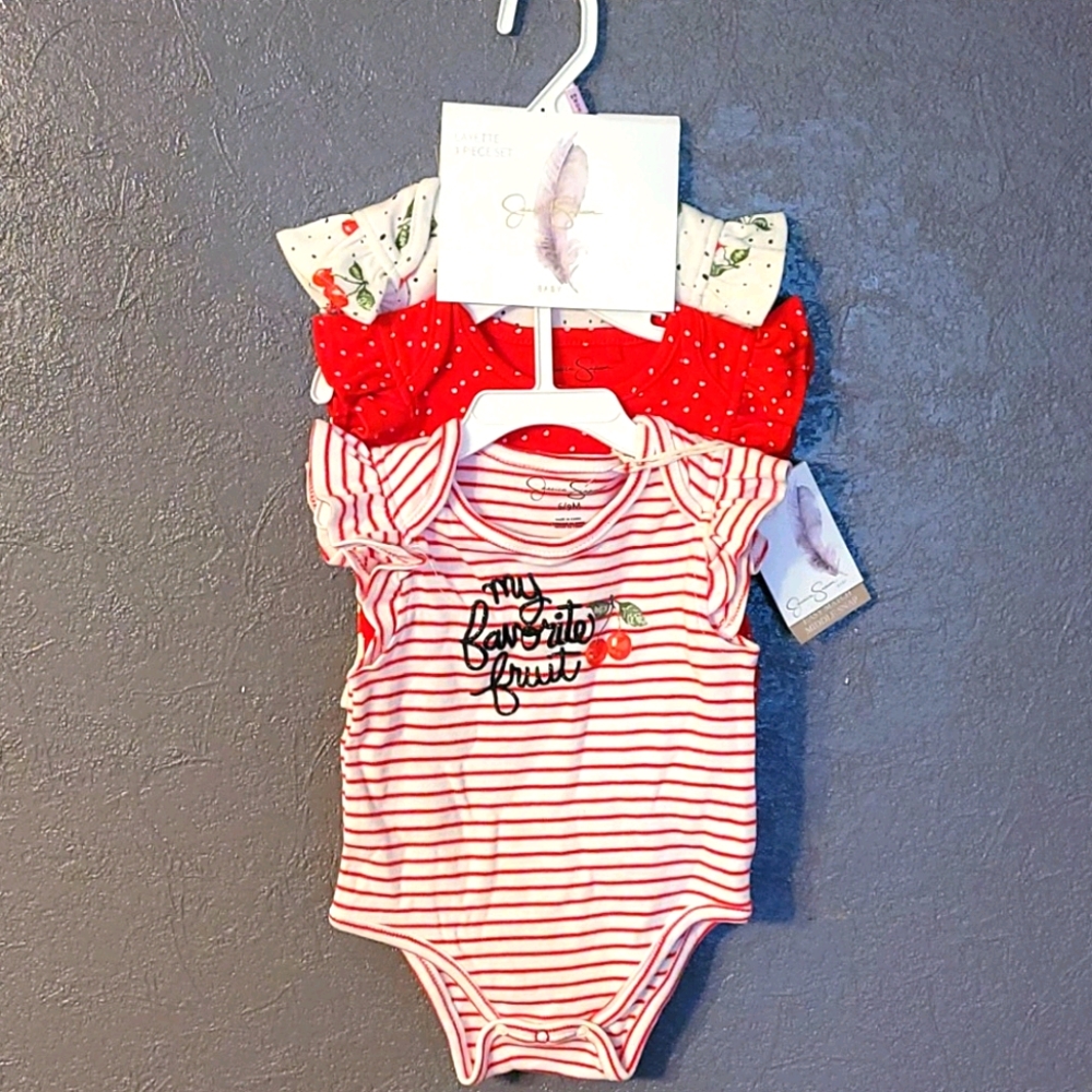 Jessica Simpson baby 6 - 9 months